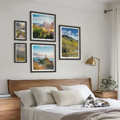 Ensemble de 5 tableaux représentant des paysages de montagne