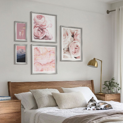 Tableau de décoration murale Des fleurs roses, un accent élégant