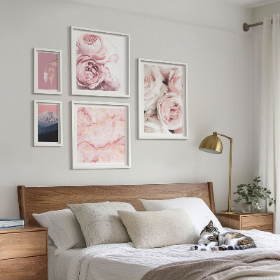 Tableau de décoration murale Des fleurs roses, un accent élégant