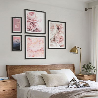 Tableau de décoration murale Des fleurs roses, un accent élégant