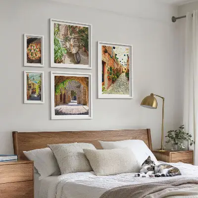 Tableaux encadrés rues charmantes et plats italiens