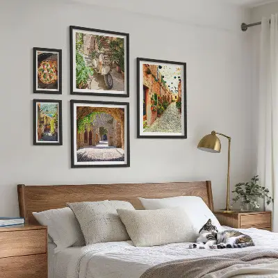 Tableaux encadrés rues charmantes et plats italiens