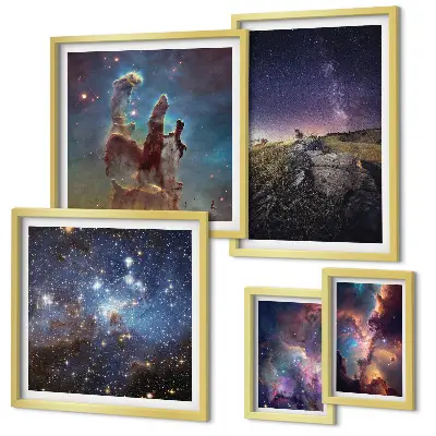 Lot de tableaux encadrés représentant des paysages cosmiques de galaxies