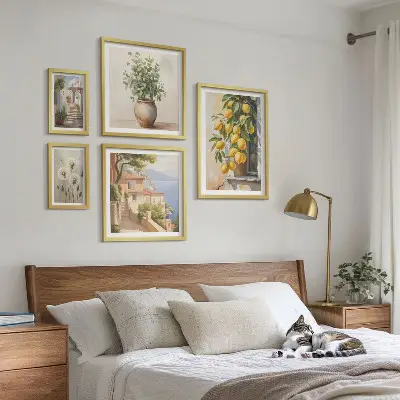 Lot de tableaux encadrés sur le thème des notes d'agrumes dans un style méditerranéen