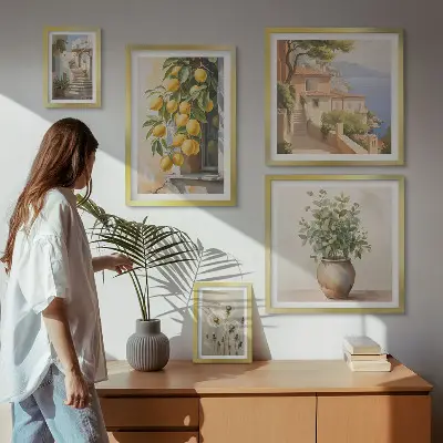 Lot de tableaux encadrés sur le thème des notes d'agrumes dans un style méditerranéen