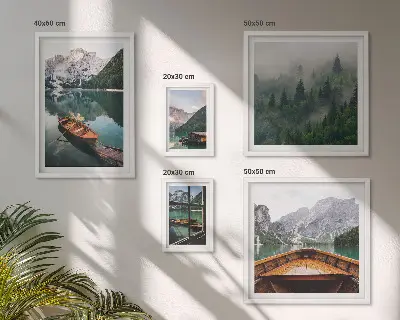 Tableau de décoration murale représentant des bateaux sur des lacs de montagne calmes