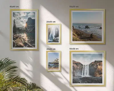 Ensemble de 5 tableaux représentant des paysages de cascades et de plages