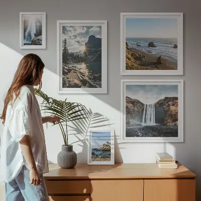 Ensemble de 5 tableaux représentant des paysages de cascades et de plages