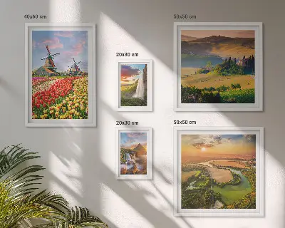 Lot de tableaux encadrés représentant des paysages naturels, des cascades et des moulins à vent
