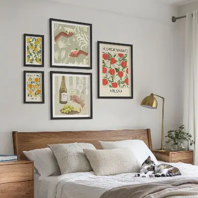 Ensemble de 5 tableaux sur le thème de la foire aux fruits et fleurs vintage
