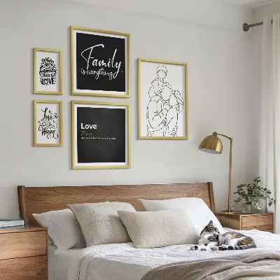 Ensemble de 5 tableaux représentant les valeurs de la famille, de l'amour et de la proximité