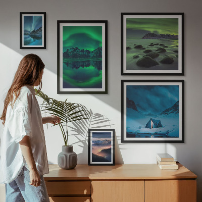 Lot de tableaux encadrés Paysages hivernaux des montagnes aurorales