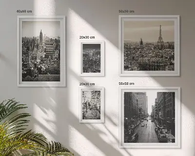 Ensemble de 5 tableaux représentant des panoramas urbains de capitales européennes