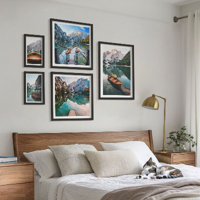 Ensemble de 5 tableaux Lacs tranquilles, bateaux en bois