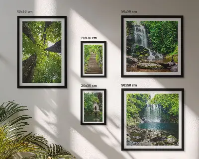 Ensemble de 5 tableaux représentant des paysages verdoyants de cascades