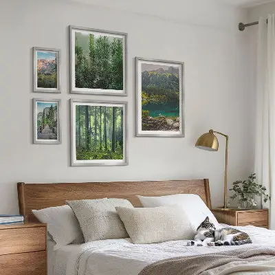 Lot de tableaux encadrés sur le thème des paysages de montagne et forêts