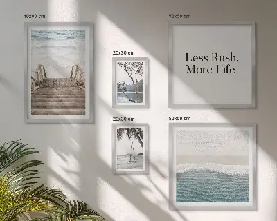 Ensemble de 5 tableaux représentant une vue calme sur la mer et la plage