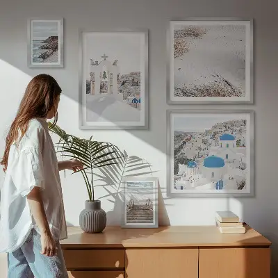 Lot de tableaux encadrés représentant les paysages blancs de Grèce