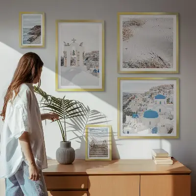 Lot de tableaux encadrés représentant les paysages blancs de Grèce
