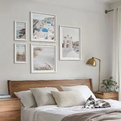 Lot de tableaux encadrés représentant les paysages blancs de Grèce