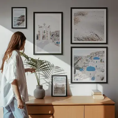 Lot de tableaux encadrés représentant les paysages blancs de Grèce