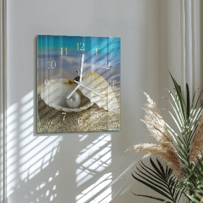 Horloge carrée en verre Perle dans une coquille