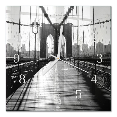 Horloge carrée en verre Pont