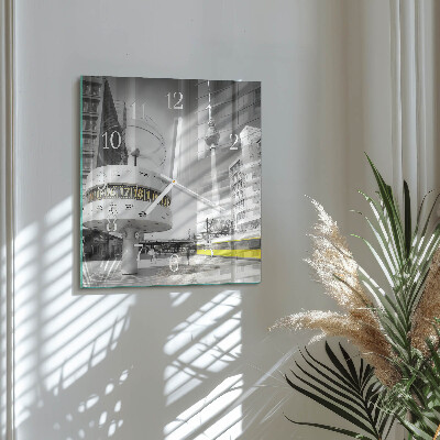 Horloge carrée en verre Berlin