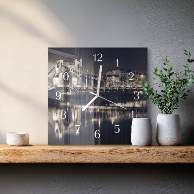 Horloge carrée en verre Pont