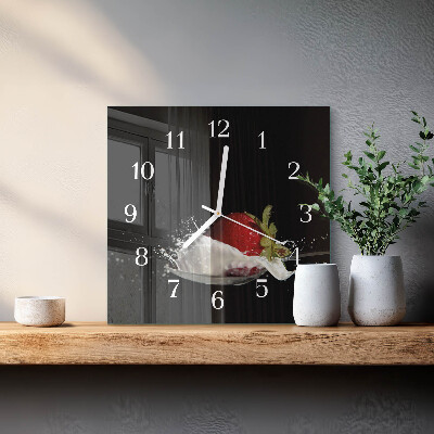 Horloge carrée en verre Fraise
