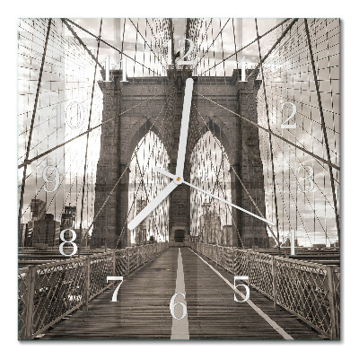 Horloge carrée en verre Pont