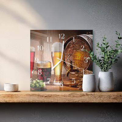 Horloge carrée en verre Un tonneau de bière