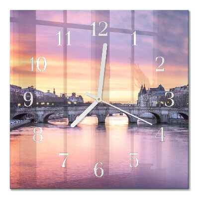 Horloge murale carrée Une ville sur la rivière