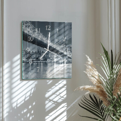 Horloge carrée en verre Pont