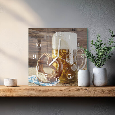 Horloge carrée en verre Bretzel avec de la bière