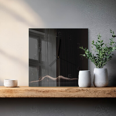 Pendule carrée en verre Femme