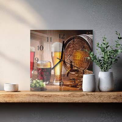 Pendule carrée en verre Un tonneau de bière