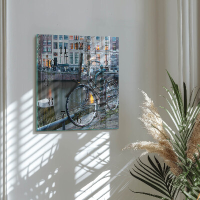 Pendule carrée en verre Vélo